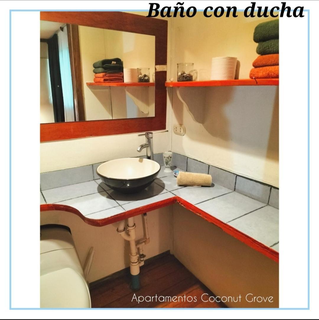 Cabinas Coconut Grove Puerto Viejo de Talamanca Bagian luar foto